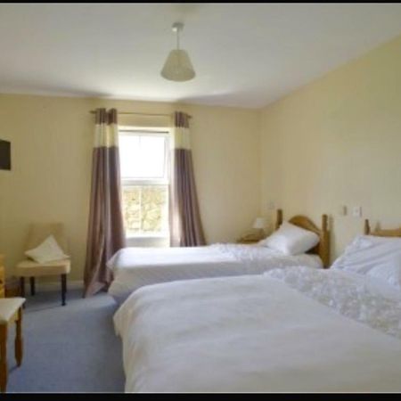 Tory Island Tory Harbour View Hotel מראה חיצוני תמונה